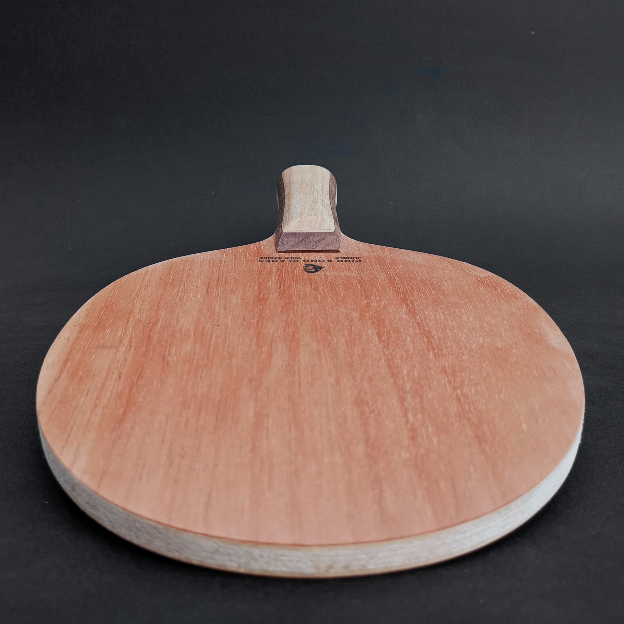 Bois de tennis de table fabriqué en France par PKB Ping Kong Blades Wild Strike OFF